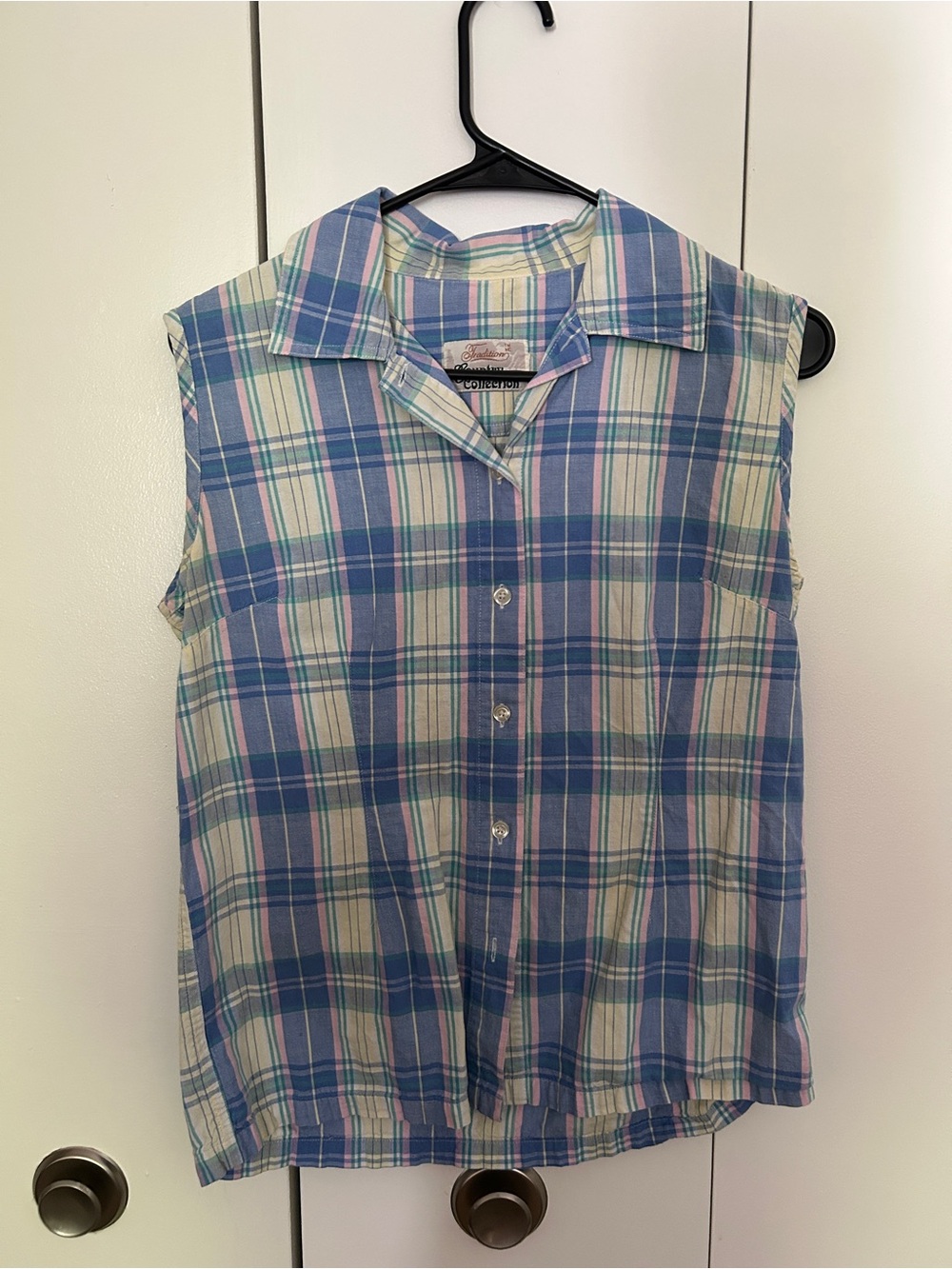 Vintage plaid sleeveless button down